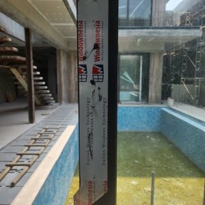Proyek Pemasangan Aluminium dan Kaca