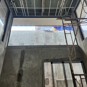 Proyek Pemasangan Aluminium dan Kaca