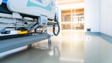 Epoxy Lantai Rumah Sakit: Standar Kesehatan & Keamanan