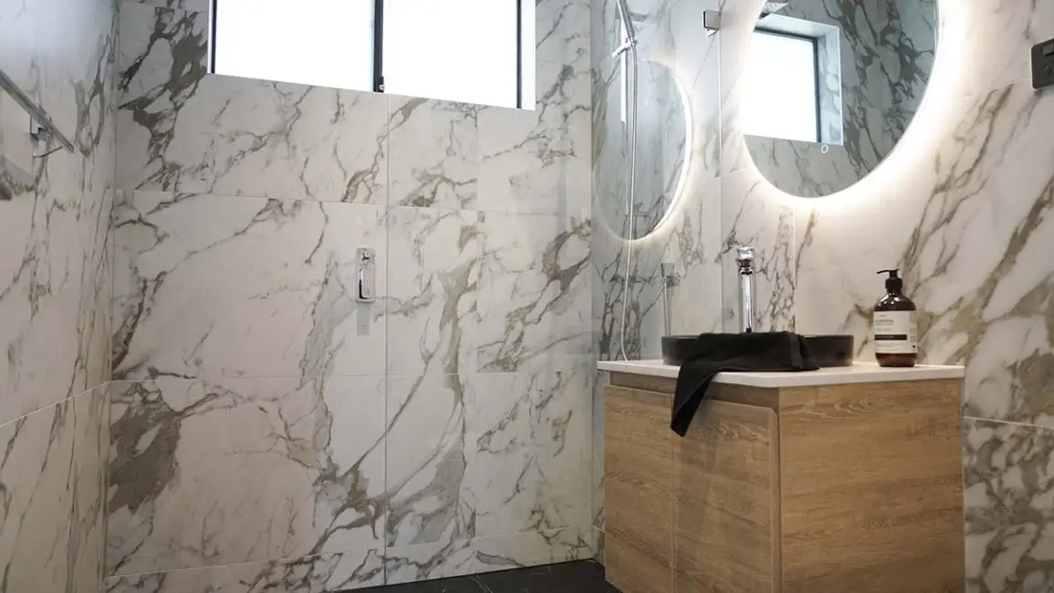 Pasang Granit Dinding